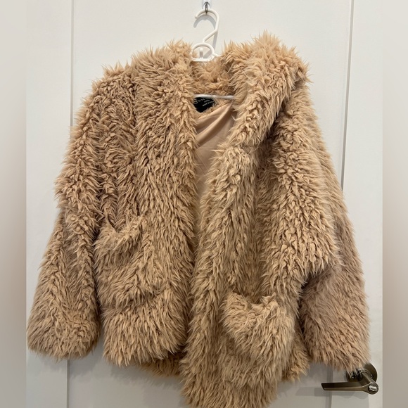 Love Tree Shaggy Fur Statement Jacket - Picture 1 of 5